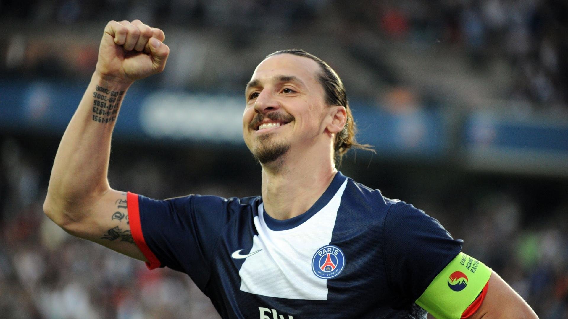 开云体育在线入口-城市夜空跑，灯光点缀的运动盛会，城市夜晚灯光